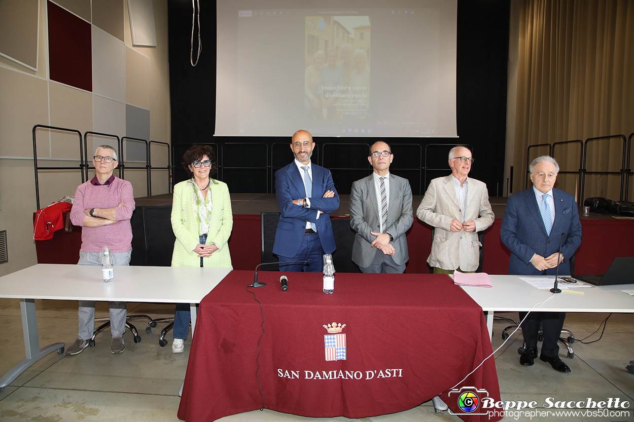 VBS_8762 - Incontro 'Invecchiare senza diventare vecchi'.jpg